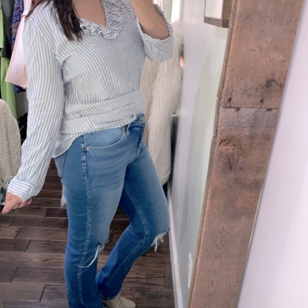Aerie blue striped top size medium - Picture 4 of 9